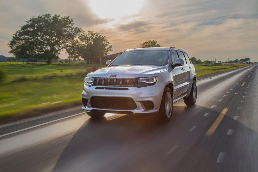  Jeep Grand Cherokee Trackhawk HPE1200 by Hennessey 2018 года  (фото 10 из 12)